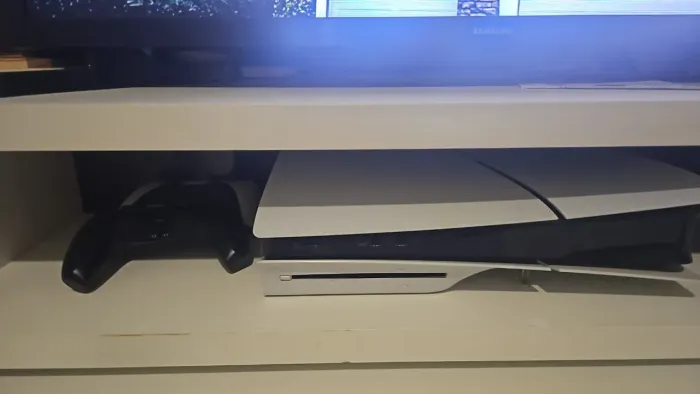 PlayStation 5 slim com leitor de CD e mídia digital