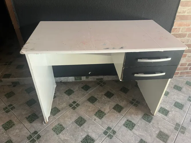 Mesa branca estudos