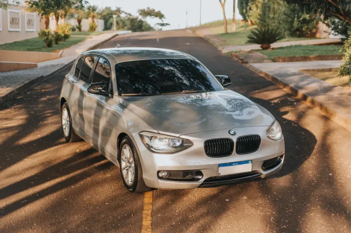 BMW 118IA / Urban/sport 1.6 TB 16V 170cv 5P 2012
