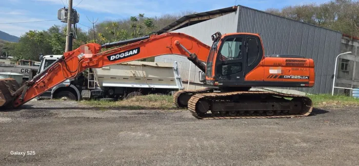 Escavadeira Hidráulica Doosan Dx225