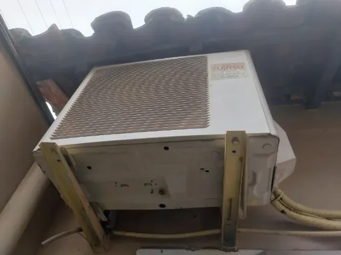 Ar Condicionado Split Fujitsu inverter 12.000 BTUs - Modelo AOBR12JGC (Completo)