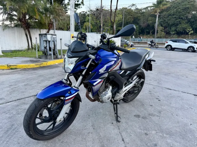 Honda CB250F Twister 2022