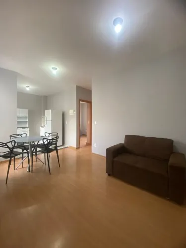 ALUGO APARTAMENTO  SEMI MOBILIADO 2 QUARTOS 