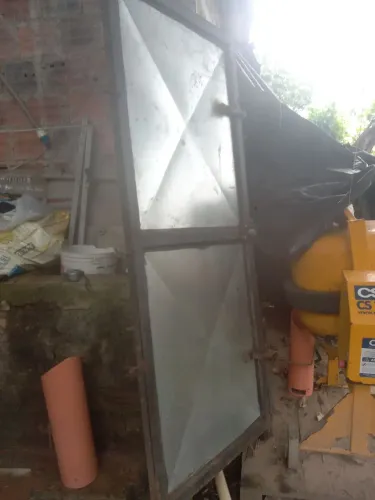 Portão de chapa 90 de largura por 219 altura tem 4 chave novo