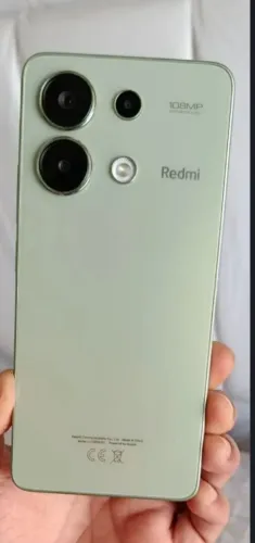 700