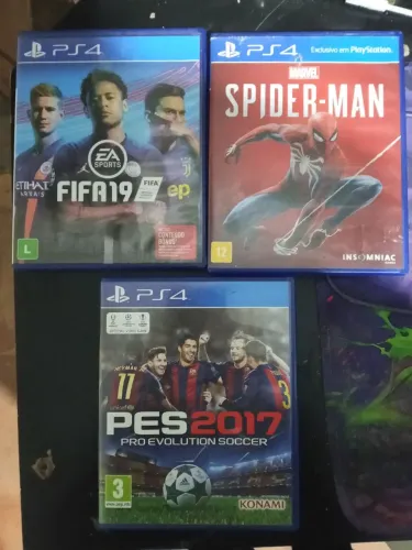 Vendo fifa 19 pés 17 e spider man
