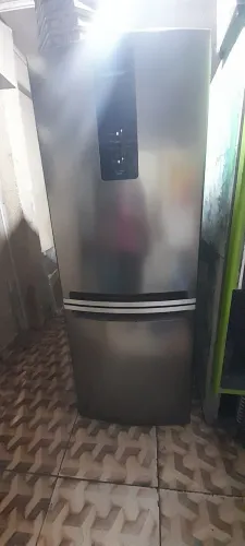 Geladeira inverse 480L inox Semi nova