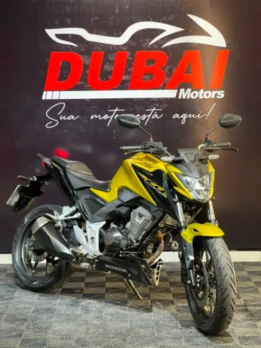 HONDA CB 300F 2023 