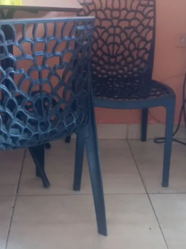 Mesas e cadeiras