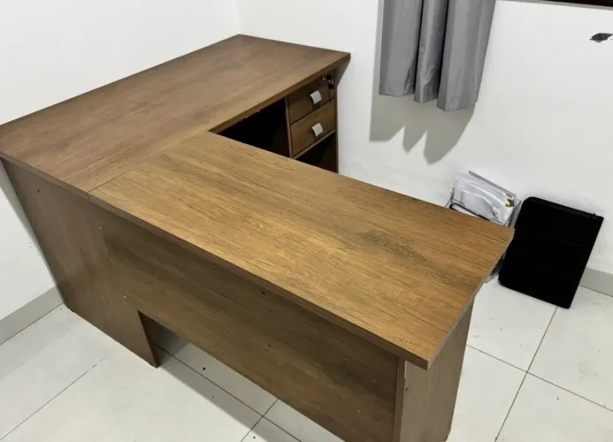 Escrivaninha/Mesa Escritório em L
