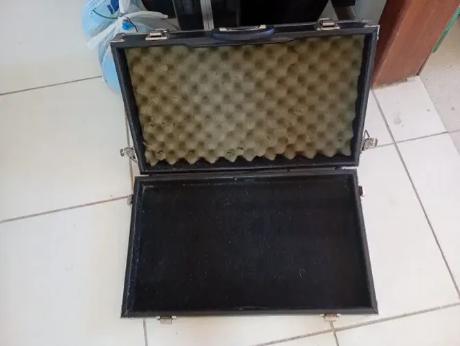Case para depais de guitarra