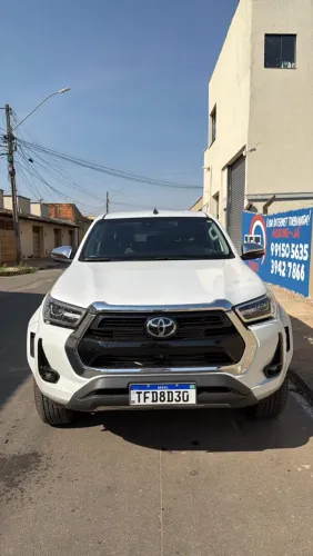 Toyota Hilux CD SRX Plus 4X4 2.8 TDI Die. Aut. 2026