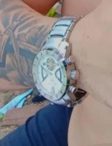 Vendo relógio novo