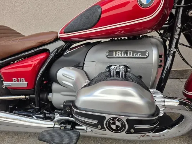 Moto BMW R18, 2023/2023, 2.160 Km, Vermelha, Estado de Zero Km