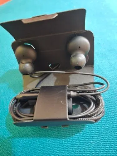 Fone de Ouvido USB-C para Samsung Galaxy - Som Potente e Conforto no Dia a Dia