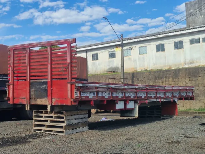 Carroceria 8,20 Truck