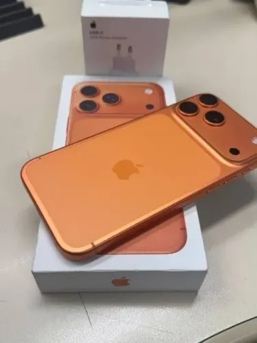 iPhone 17 Pro Max Laranja! 512g