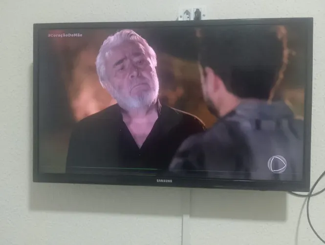 TV Samsung 32"