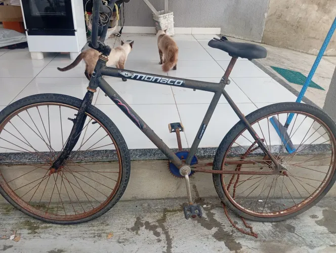 Lote Com 5 Bicicletas Antigas Para Restauração / Retirada De Peças (Sucata)
