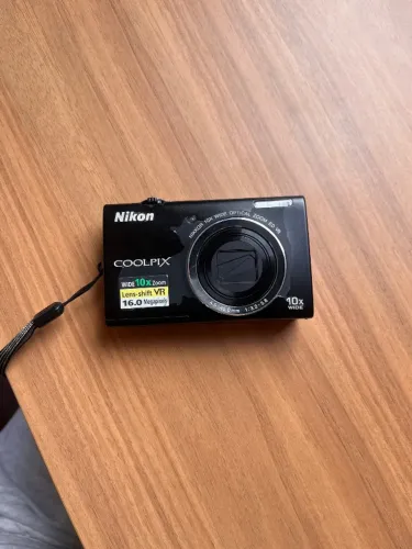 Nikon Coolpix S6200