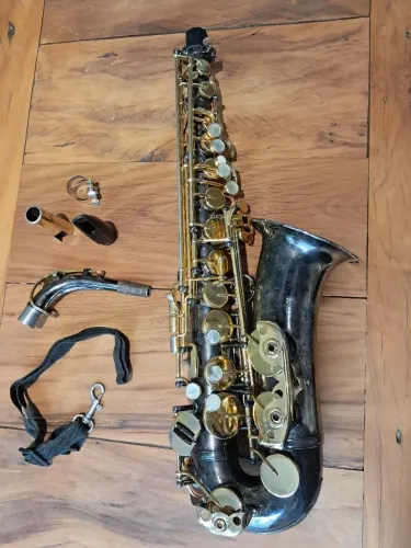 Saxofone Alto Weril Master - Revisado por luthier - e estojo de espuma -Pronto para tocar 