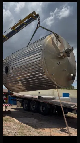 Tanque Misturador Isotérmico em Aço Inox 40.000 Litros 