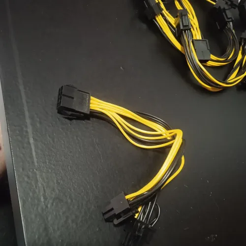 Cabo Adaptador PCIe 8 Pinos para 2x 6+2 GPU (Placa de Vídeo) Novo