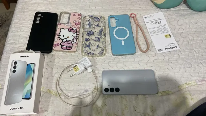 samsung a16, 128gb, sem marcas de uso, pouco tempo de uso, carregador original e 5 capas.