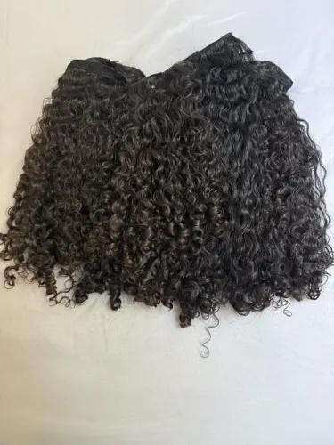 Cabelo humano cacheado brasileiro