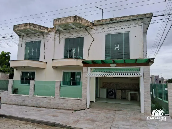 Casa com 2 Quartos e Churrasqueira para Locação