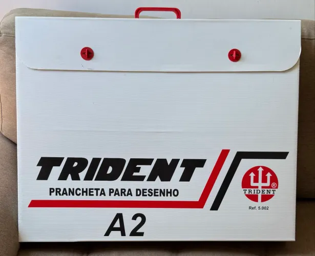 Prancheta Portátil P/ Desenho A2 + Regua Paralela - Trident