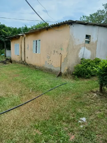 Velleda oferece fantástico sítio em condomínio fechado com casa proximo do asfalto em Água