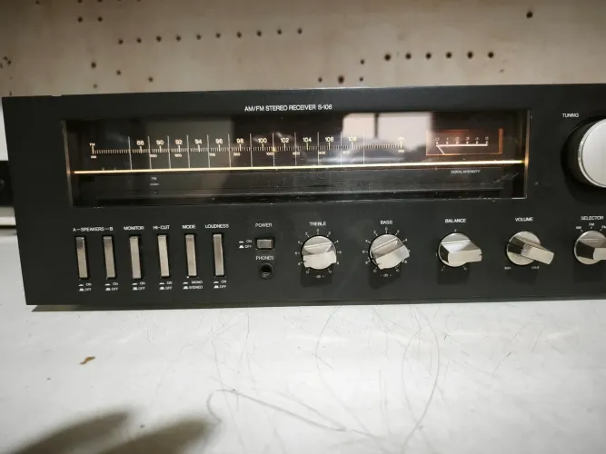 Lindo Receiver Gradiente modelo S106