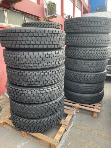 PNEUS DE CAMINHÃO/CARRETA 295/80 R22,5