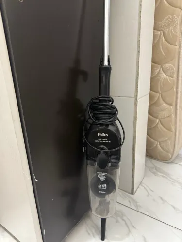 Aspirador de pó seminovo 