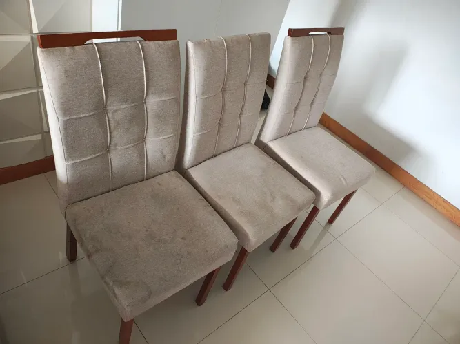 3 cadeiras usadas estofadas para mesa de jantar