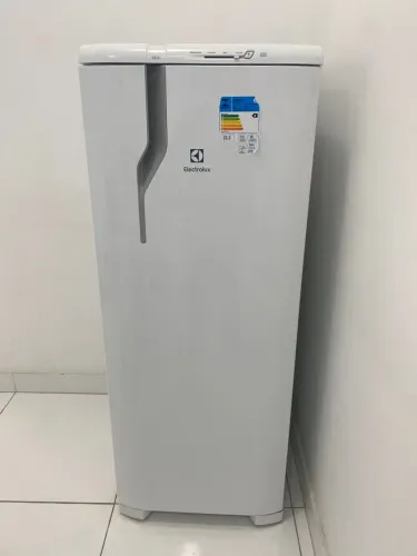 Geladeira em perfeito estado