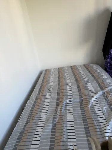 Vendo cama Box solteiro