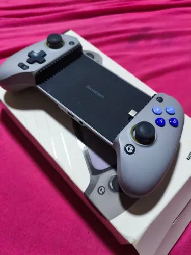 Controle Gamersir Galileo G8 - licenciado pela Microsoft a jogar na cloud