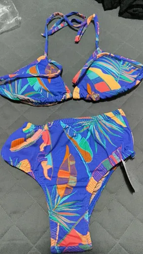 Roupas novas com preço de Atacado. 20,00 - faço entrega.