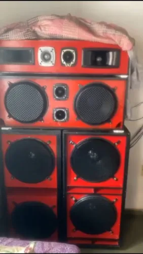 Som pra venda no preço pra vende Logo ótimo o som.