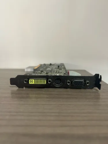 Placa de Vídeo Nvidia GeForce 6200
