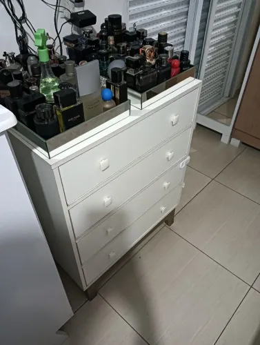 Cômoda 5 gavetas