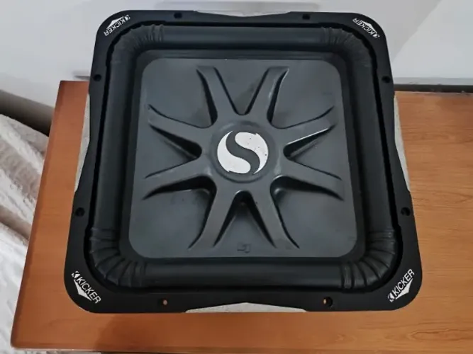 Subwoofer Kicker SoloBaric S15L7 15 polegadas