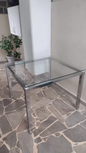 Mesa Cromada com Tampo de Vidro Incolor