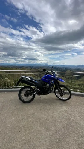 Lander 250 2023 troco por moto menor mais volta