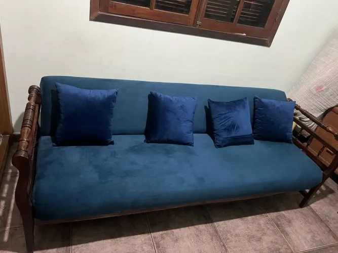 Oportunidade - Sofá Vintage em Jacarandá