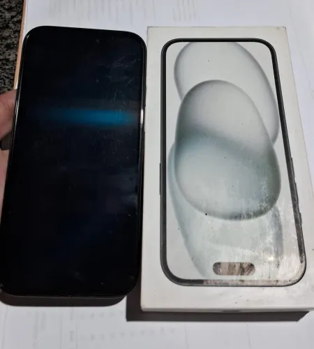 iPhone 15 256g