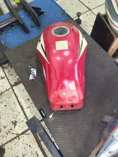 Vendo Peças GSR 125