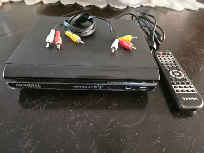 Dvd Player e Karaoke Mondial D-20